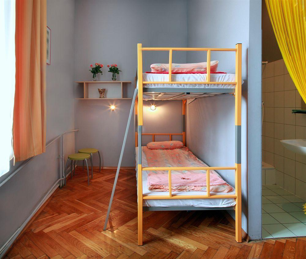 City Hostel Краков Экстерьер фото