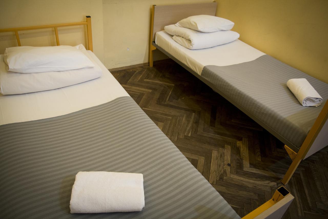 City Hostel Краков Экстерьер фото