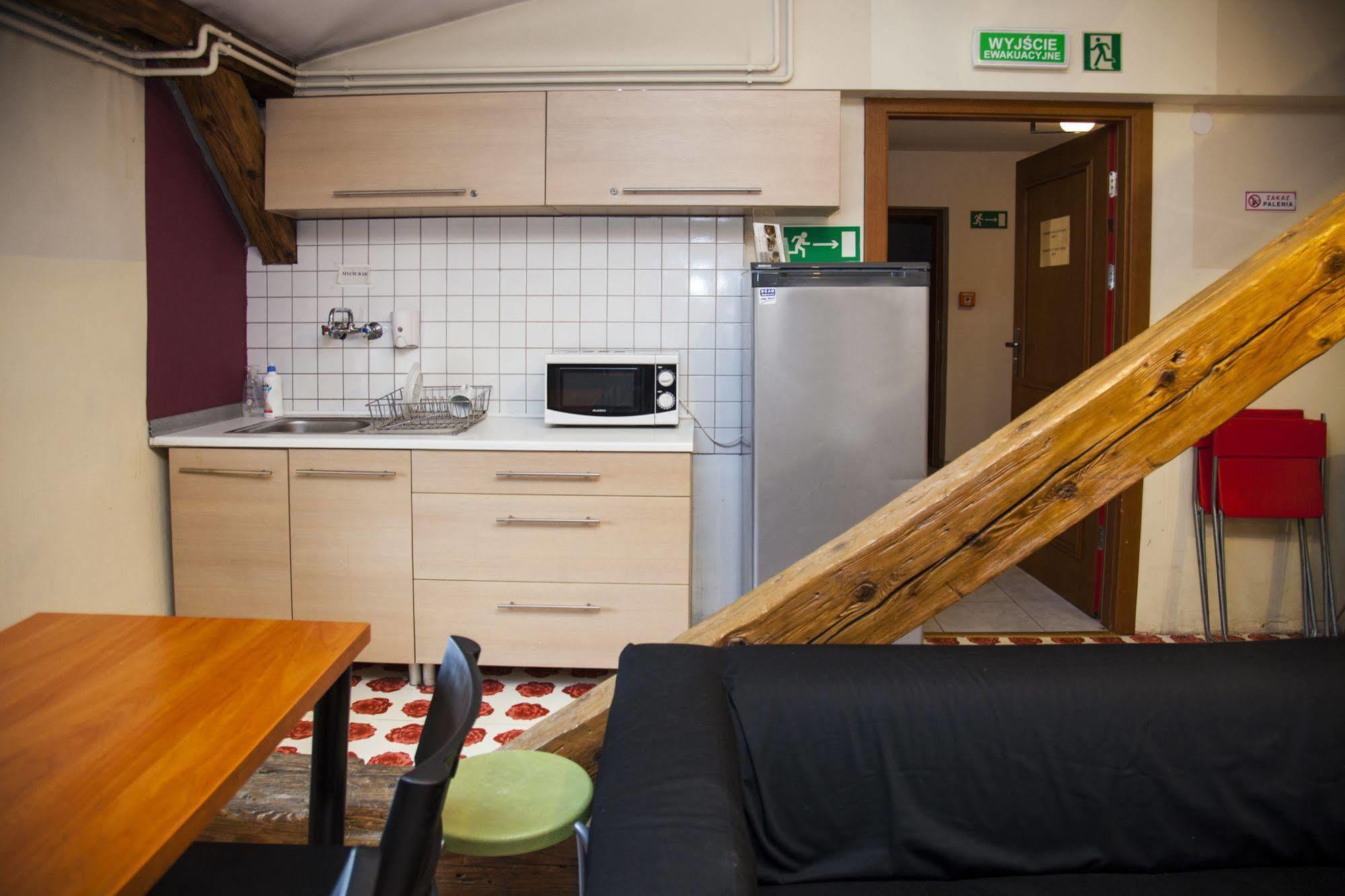 City Hostel Краков Экстерьер фото